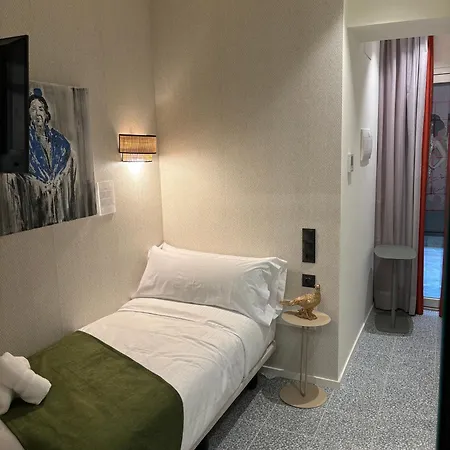 El Mantenio Hotell 2*